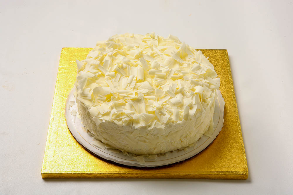 White Chocolate Mousse Cake02.jpg